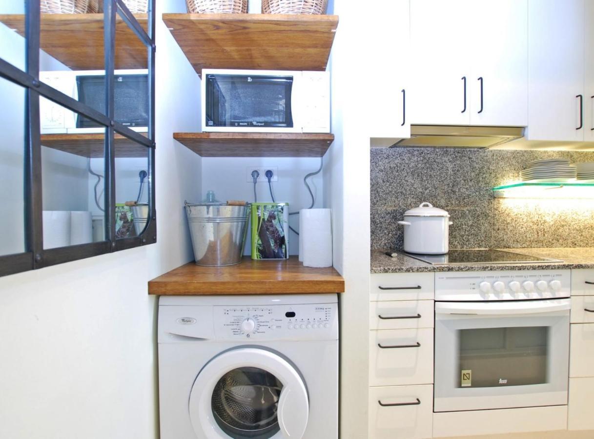 Blue Fridge Apartmen - Blue Fridge Apartmen - Ideal For Couples, Near Beach And Well Connected Apartment Vilassar De Mar Exterior photo