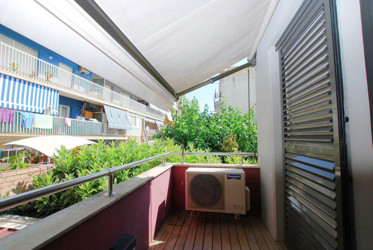 Blue Fridge Apartmen - Blue Fridge Apartmen - Ideal For Couples, Near Beach And Well Connected Apartment Vilassar De Mar Exterior photo